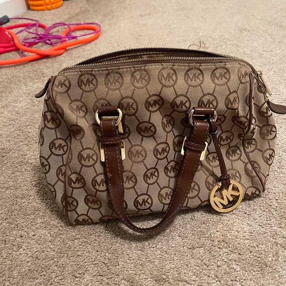 MK bag!! - Picture 1 of 9